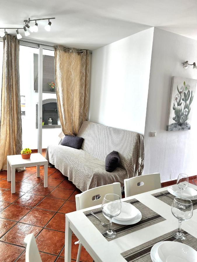 Primavera Holiday Apartment Arona  Buitenkant foto